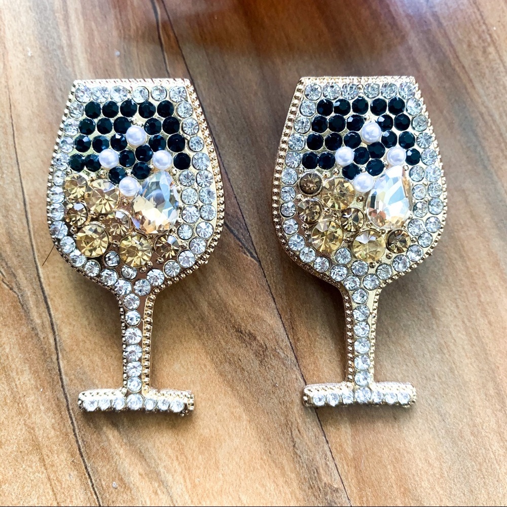 Wine Time Earrings - Picture 1 of 2